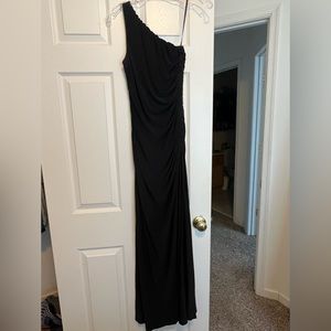 LAUNDRY BY SHELLI SEGAL BEADED ONE SHOULDER GOWN